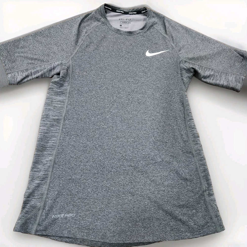 Nike Pro Dri-Fit Shirt Womens Small Slim Fit Gray With White Logo Short Sleeves
